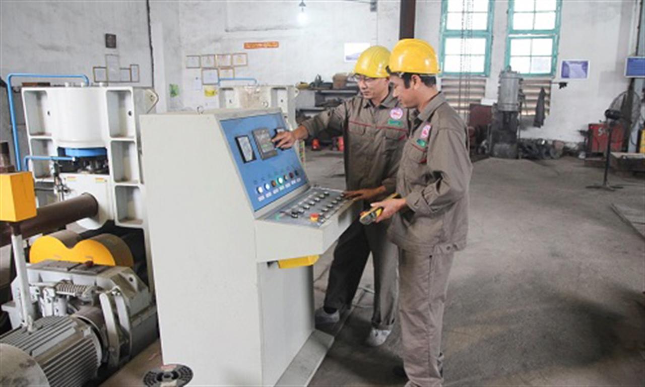 Người Đảng viên-Tổ trưởng sản xuất gương mẫu, trách nhiệm, yêu nghề gắn bó Công ty