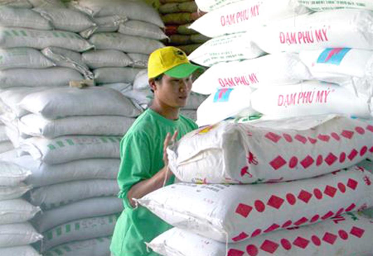Giá phân bón cho vụ hè thu sẽ ổn định