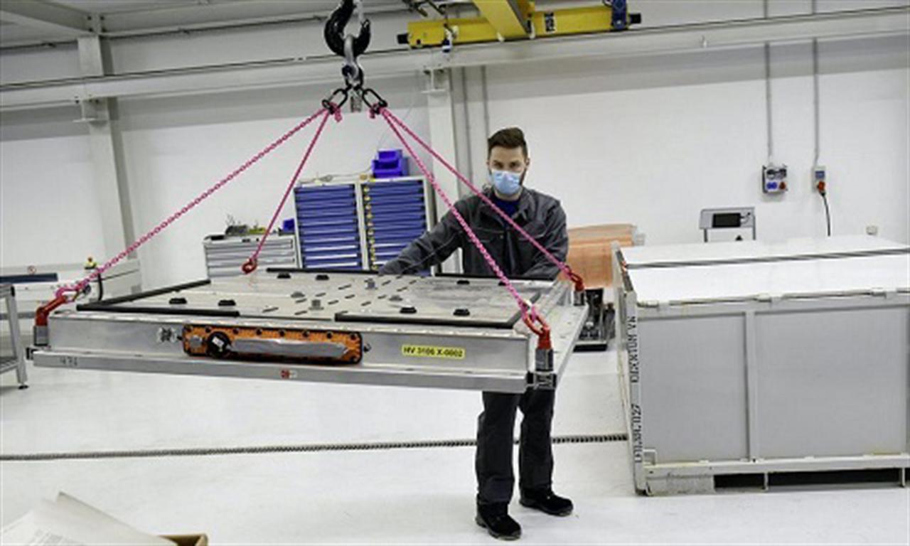 EV battery production faces supply chain, geopolitical headwinds