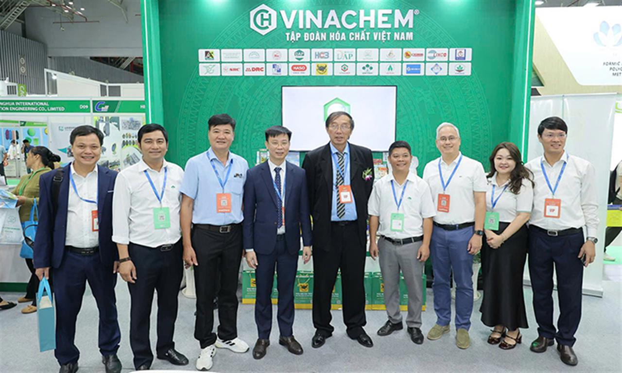 KHAI MẠC CHUỖI TRIỂN LÃM QUỐC TẾ “VINACHEM EXPO 2025”