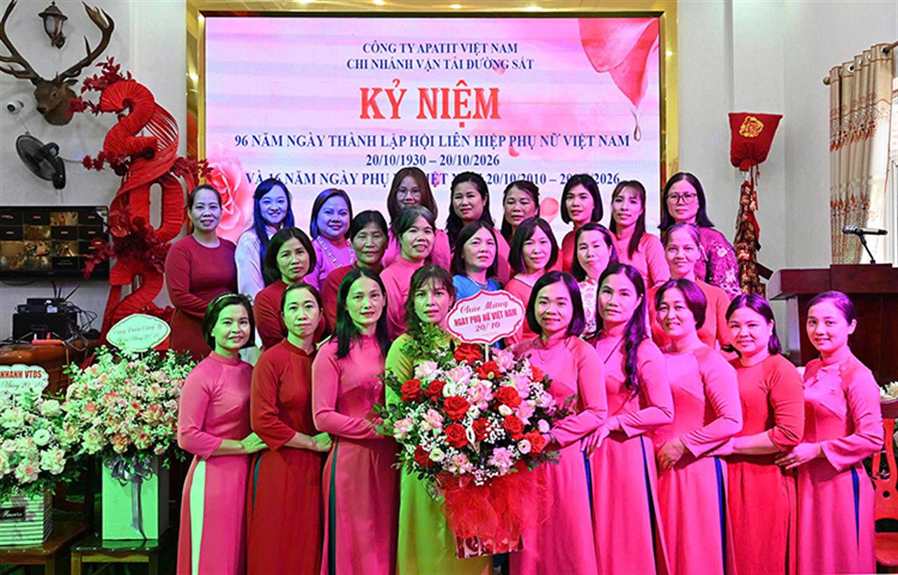 Apatit Việt Nam chăm lo, tôn vinh nữ cán bộ, công nhân viên nhân Ngày Phụ nữ Việt Nam 20/10
