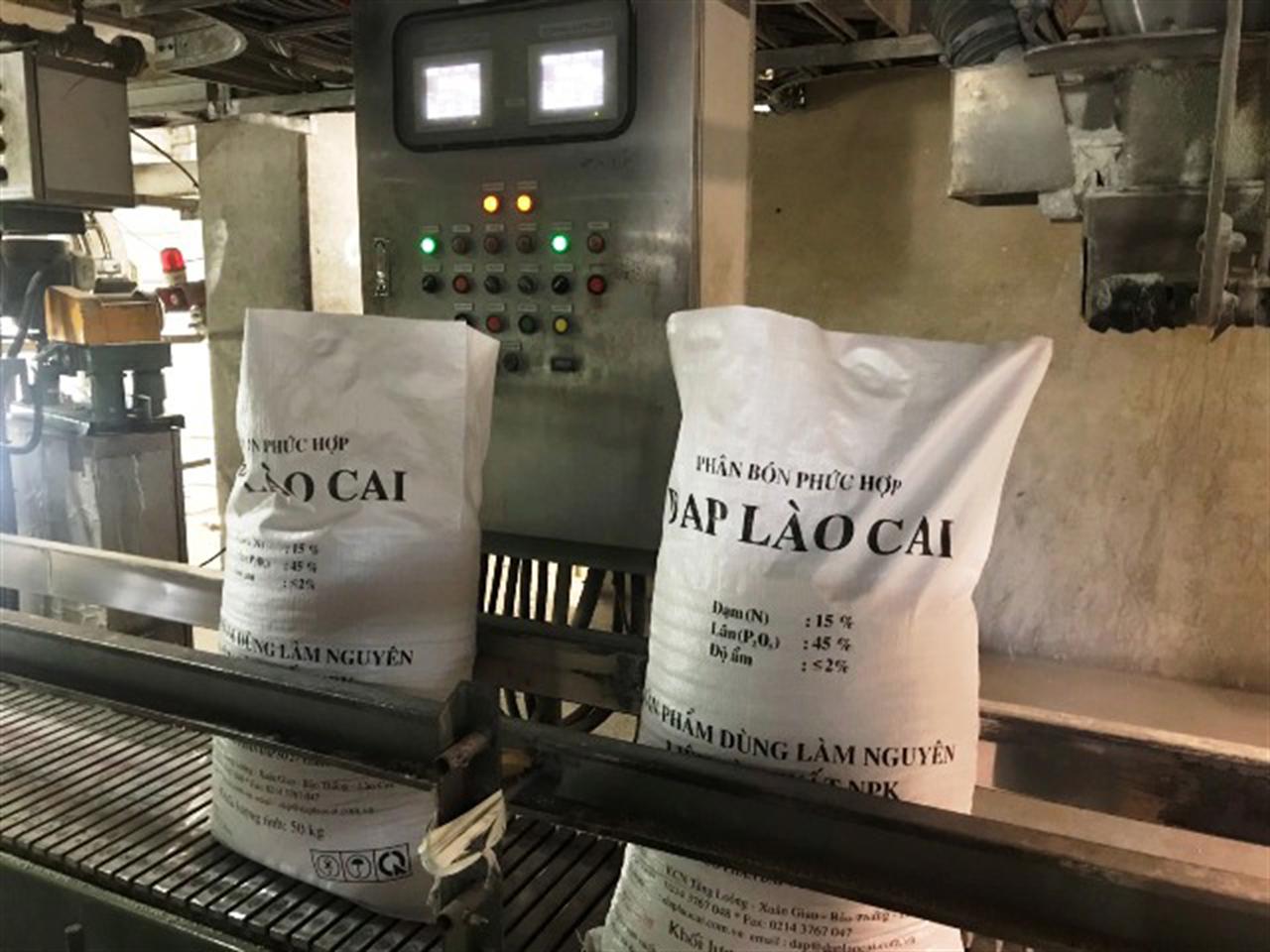 Phân bón được “gánh” thuế -  Niềm mong mỏi của người nông dân