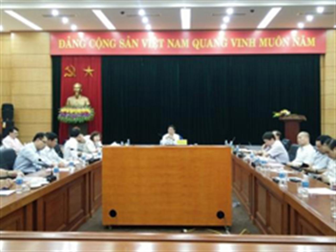 Siết chặt quản lý hóa chất, bán hàng đa cấp