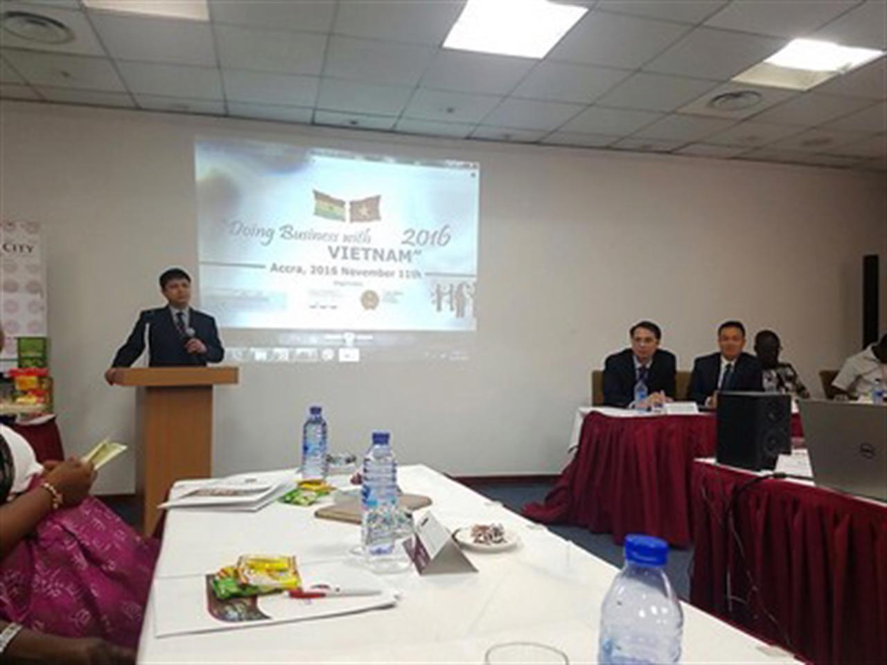 Vinachem: xúc tiến thương mại tại Nigeria và Ghana