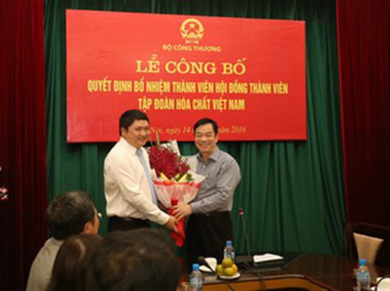 Công bố Quyết định bổ nhiệm thành viên Hội đồng thành viên Tập đoàn Hóa chất Việt Nam