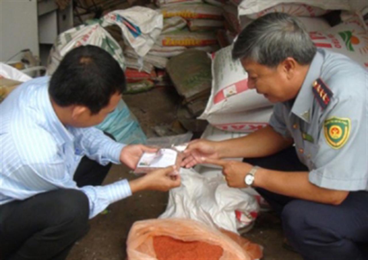 Nhức nhối nạn sản xuất, kinh doanh phân bón giả