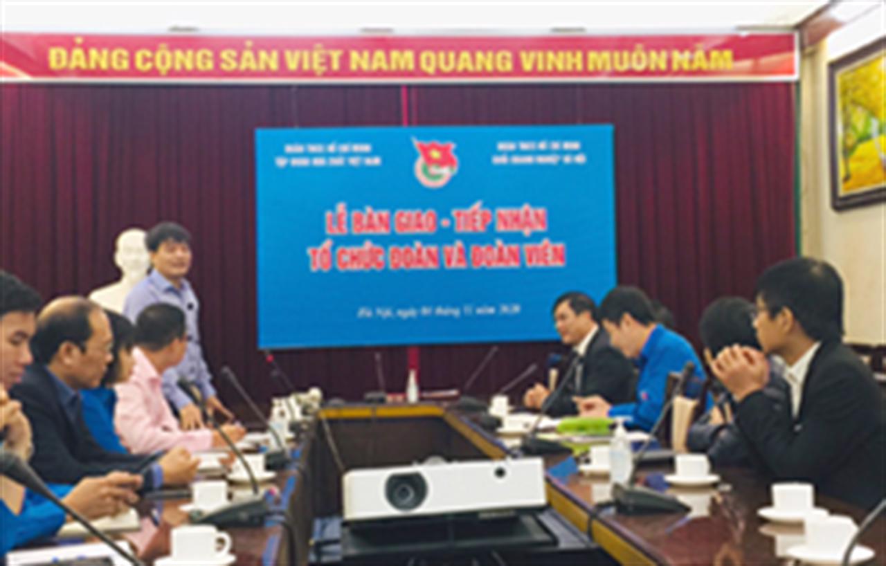 Đoàn TNCS HCM VINACHEM: Hội nghị bàn giao, tiếp nhận 03 tổ chức Đoàn từ Đoàn Khối Doanh nghiệp Hà Nội về Đoàn Tập đoàn Hóa chất Việt Nam.