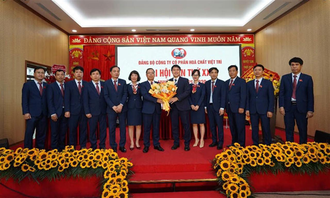 Nâng cao chất lượng sinh hoạt chi bộ, giải pháp then chốt xây dựng Đảng trong sạch, vững mạnh tại Đảng bộ Công ty CP Hóa chất Việt Trì