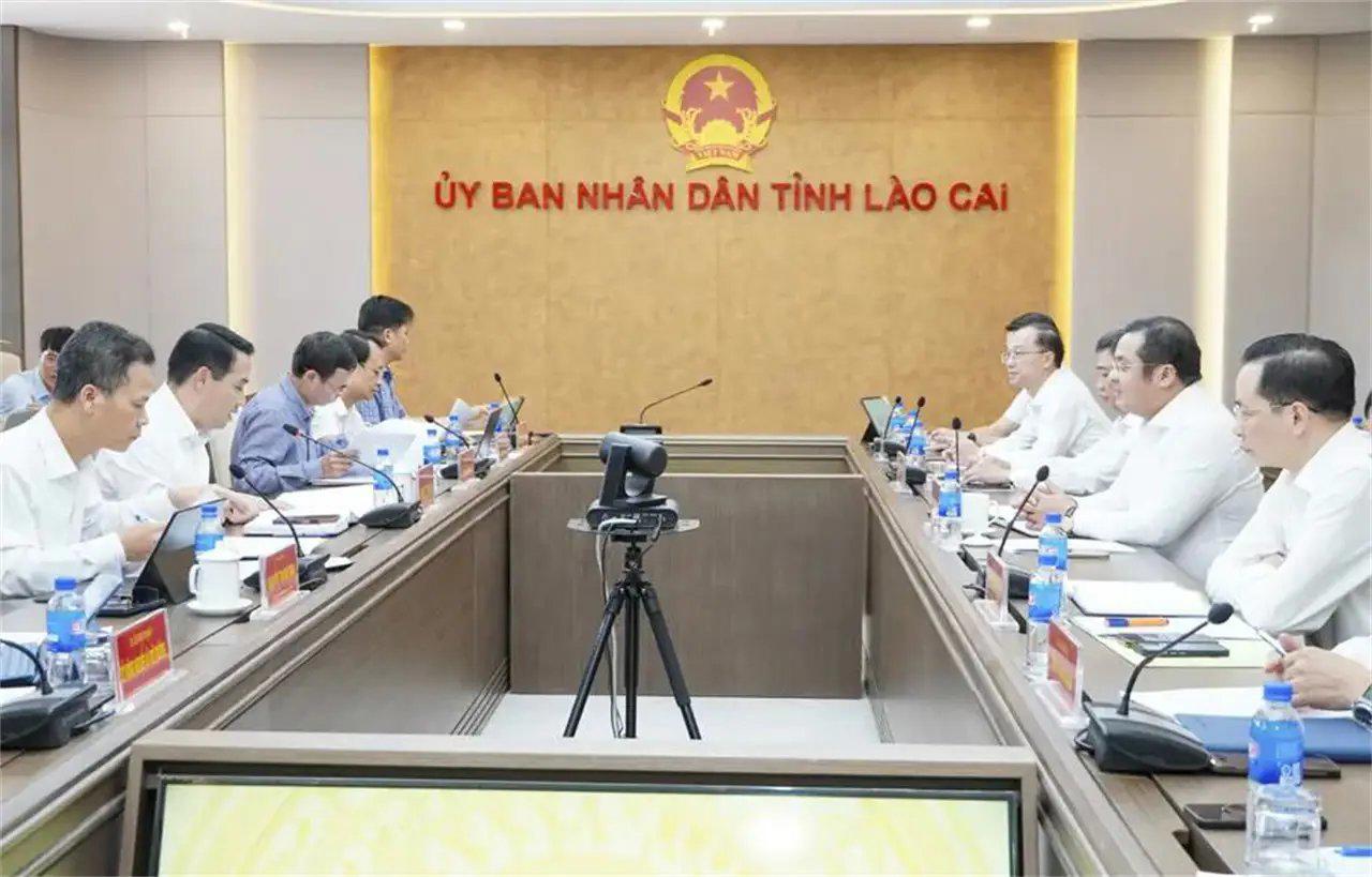 Lao Cai Provincial People’s Committee Works with Vinachem to Resolve Difficulties at Apatit Vietnam