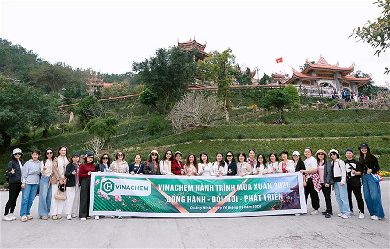 Spring Pilgrimage to Cai Bau Pagoda on the Occasion of International Women’s Day for Female Staff of Vietnam National Chemical Group