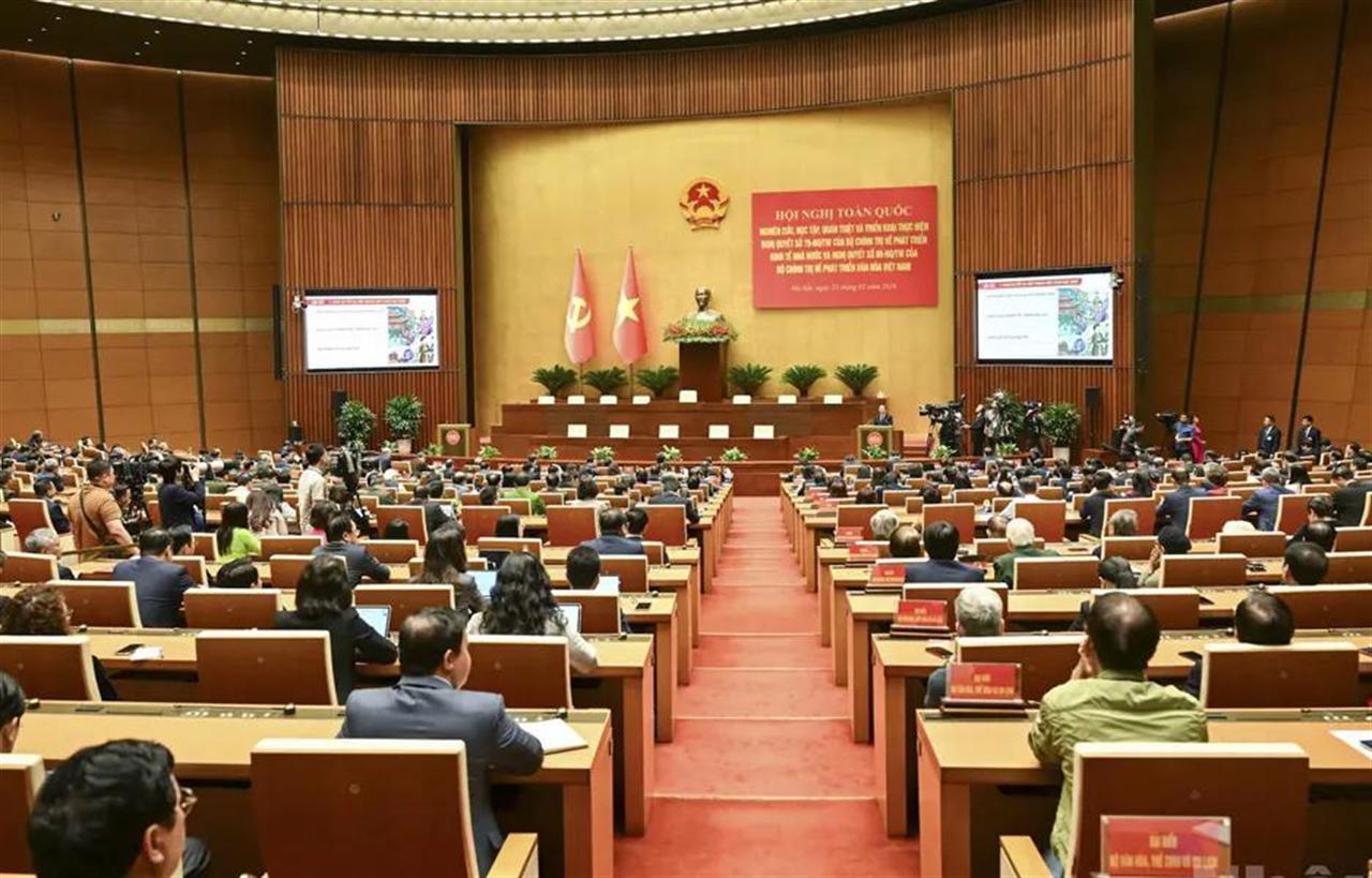 Đảng ủy VINACHEM tham dự Hội nghị toàn quốc quán triệt Nghị quyết số 79 và 80 của Bộ Chính trị