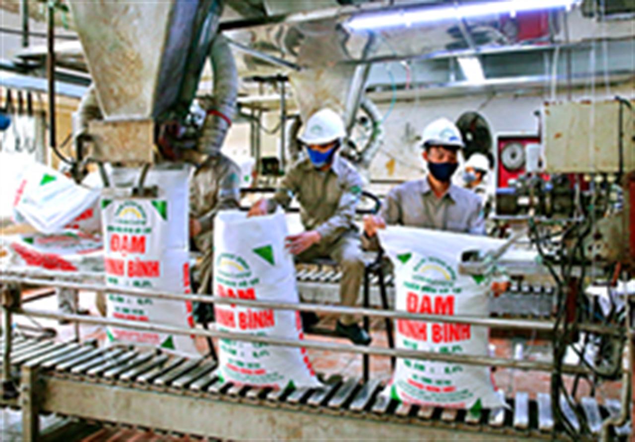 Năm đầu tiên Đạm Ninh Bình sản xuất vượt kế hoạch