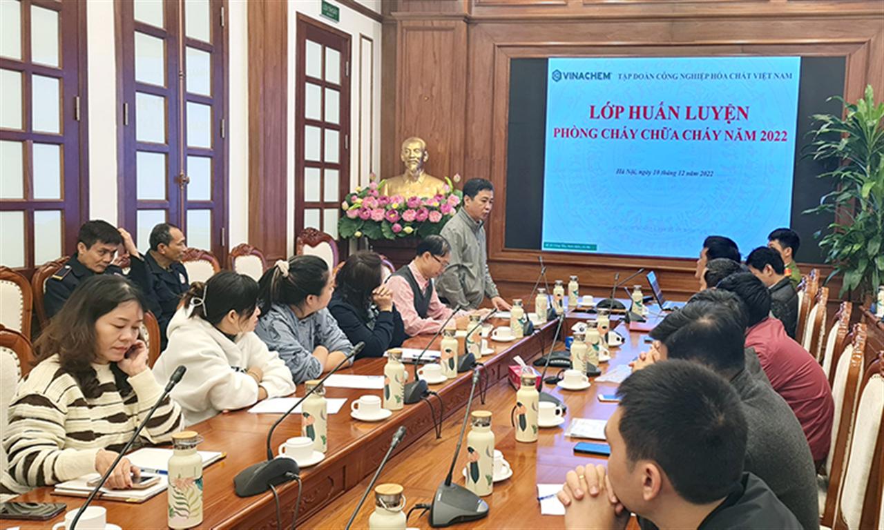 Vinachem: Tổ chức huấn luyện và cấp chứng chỉ nghiệp vụ Phòng cháy chữa cháy và cứu nạn cứu hộ