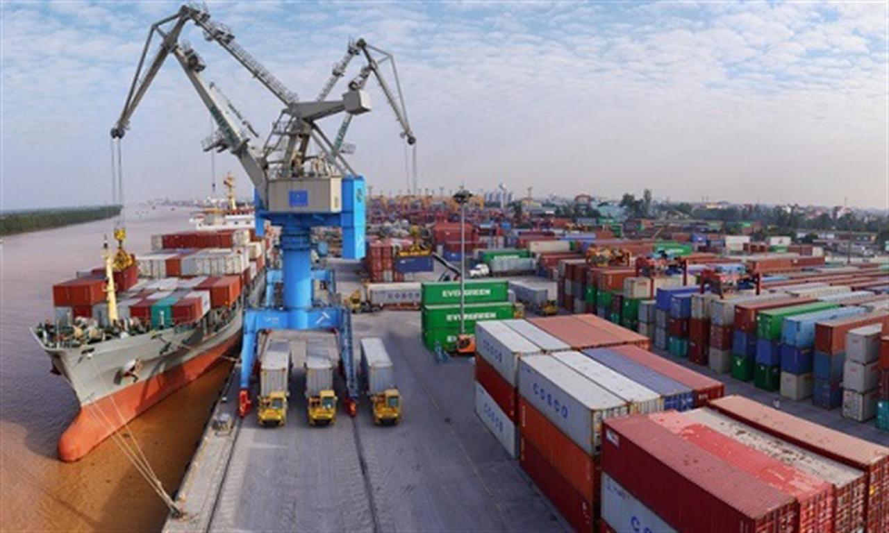 Industrial production continues recovery but difficulties remain