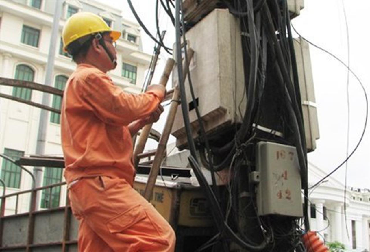 'Chưa tăng giá điện từ 1/7'
