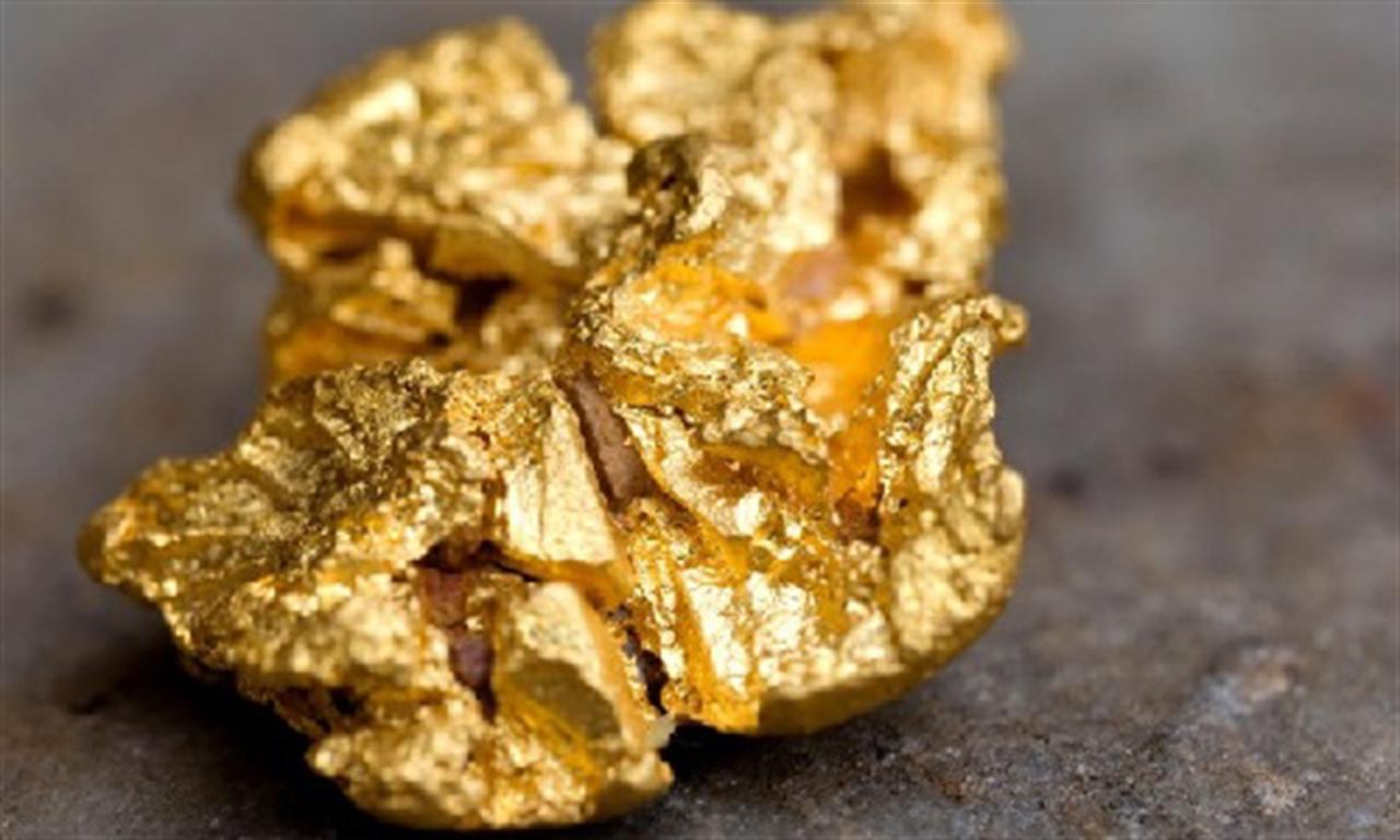 A tael of gold in Vietnam worth $500 more than world prices