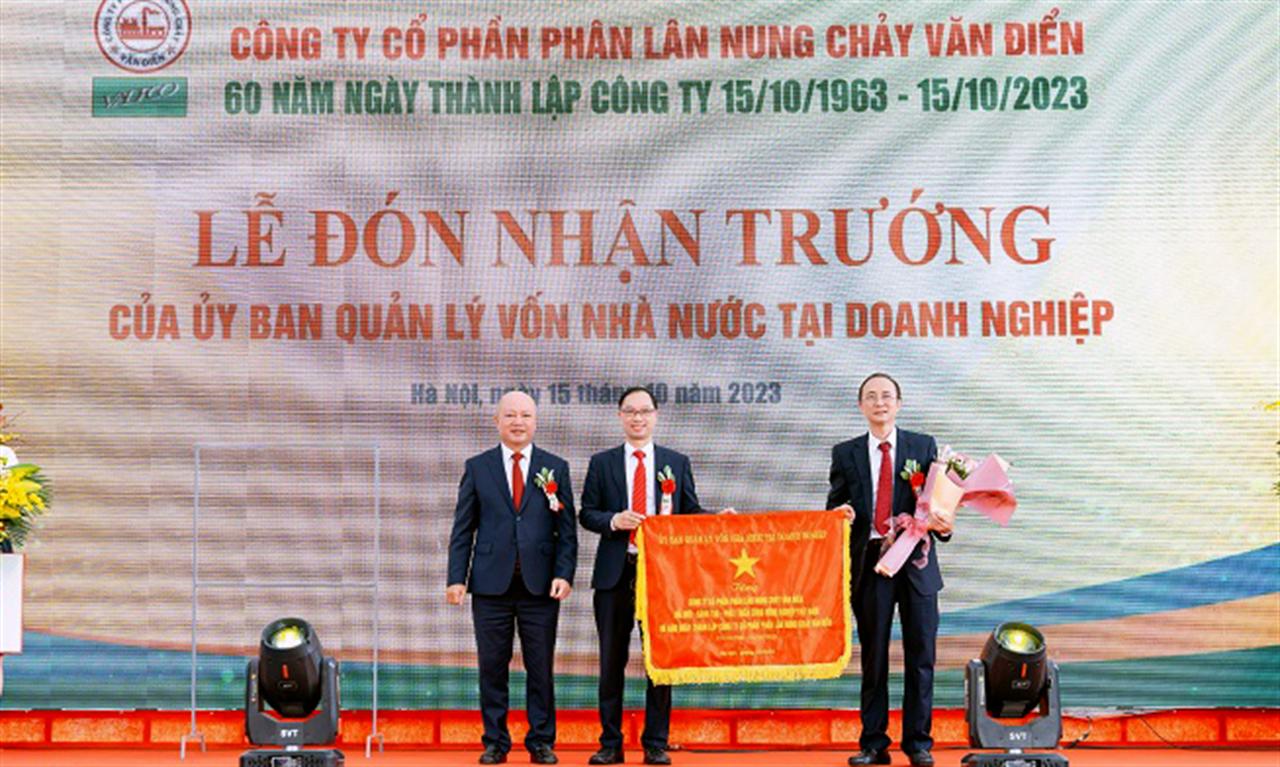 Công ty CP Phân lân nung chảy Văn Điển tổ chức Lễ kỷ niệm 60 năm ngày thành lập
