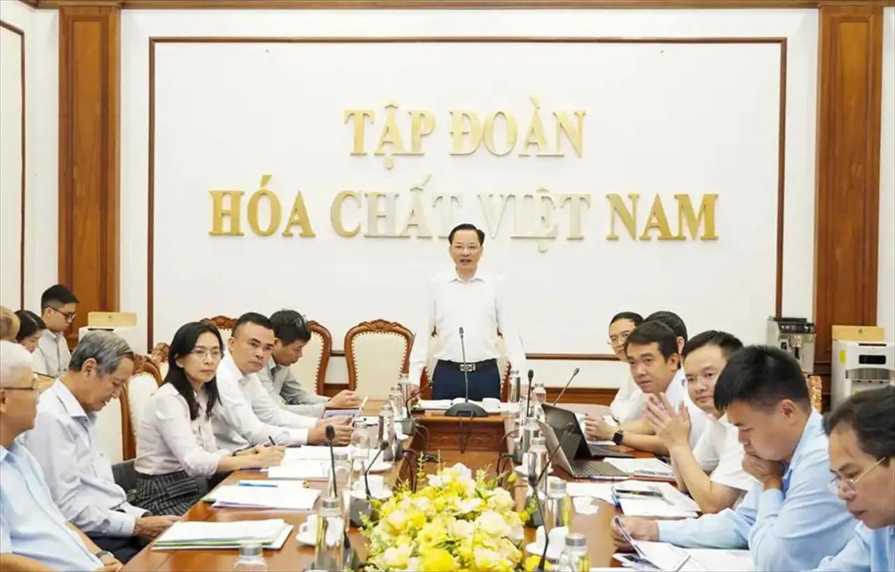 Vinachem Organises Scientific Seminar on Potash Salt Mining and Processing Project in Laos