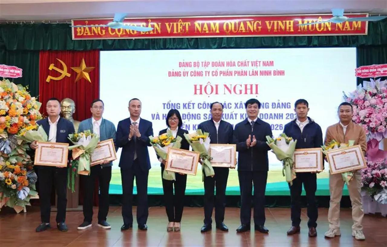 Ninh Binh Phosphate Fertilizer JSC Reviews Party Building and Business Operations in 2025