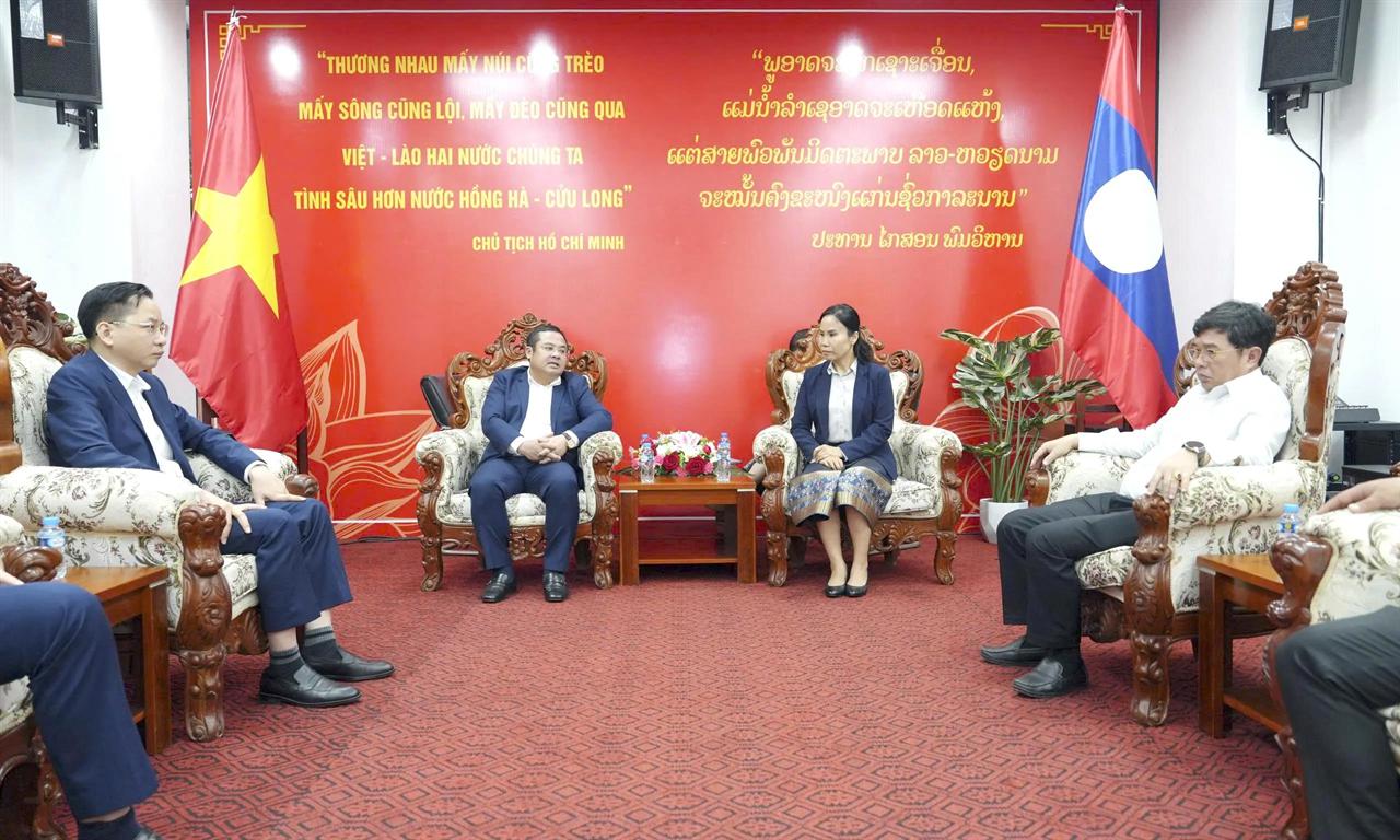 Tập đoàn Hóa chất Việt Nam làm việc với Ủy ban Hợp tác Lào – Việt Nam