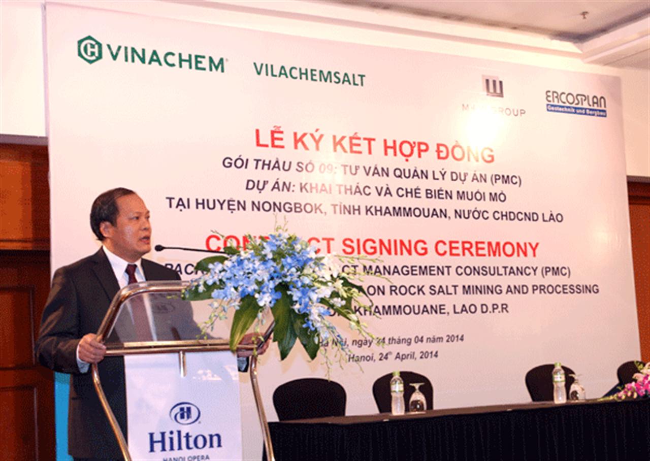 Lế ký kết Hợp đồng gói thầu số 9 - Dự án khai thác và chế biến muối mỏ